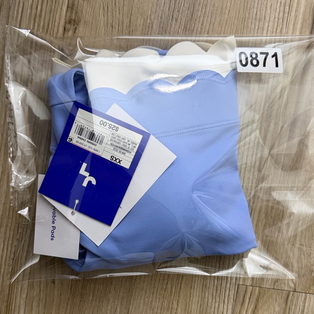 JOYLAB Women's Knit Scallop Cropped Support Top Periwinkle Blue/Cream All Sizes - Picture 10 of 16